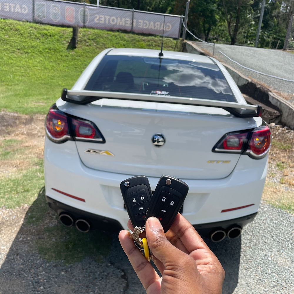 Commodore Key Reader Holden Commodore VF 2013-2017 4 Buttons Flip Remote Key – Tapsy Keys